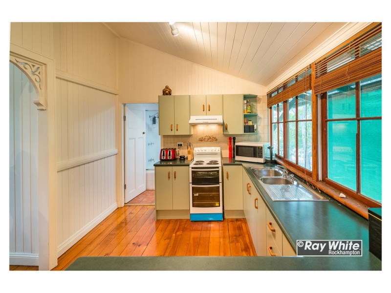 16A Main Street, Park Avenue QLD 4701