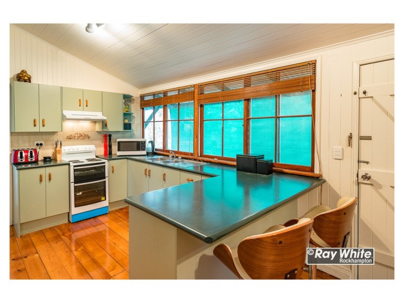 16A Main Street, Park Avenue QLD 4701