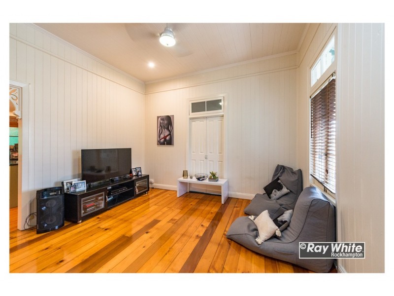 16A Main Street, Park Avenue QLD 4701