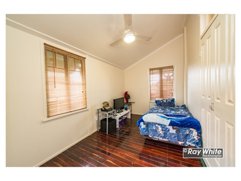 16A Main Street, Park Avenue QLD 4701