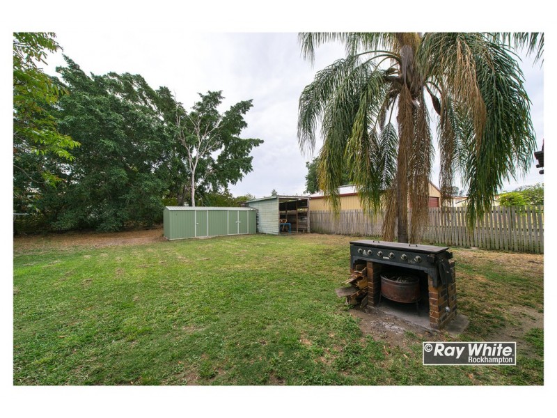 16A Main Street, Park Avenue QLD 4701