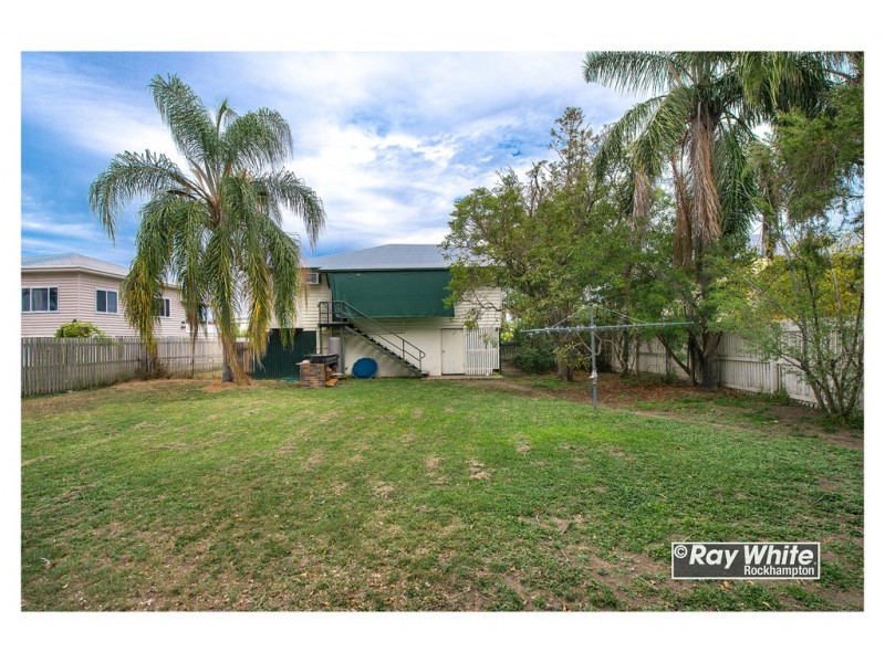 16A Main Street, Park Avenue QLD 4701