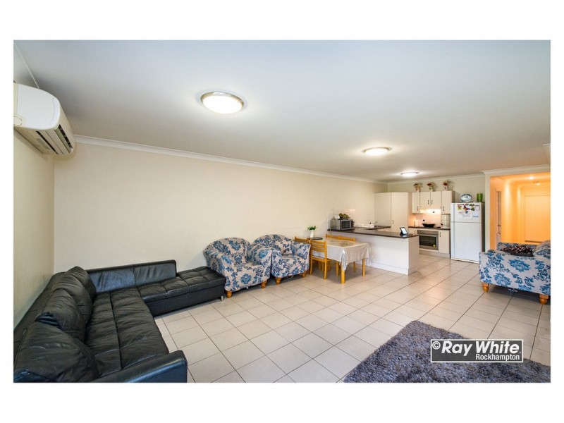 1/952 Yaamba Road, Parkhurst QLD 4702