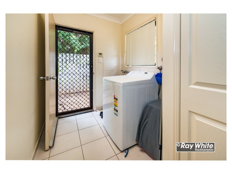 1/952 Yaamba Road, Parkhurst QLD 4702