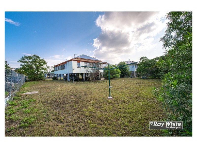 83 Thorn Street, Berserker QLD 4701
