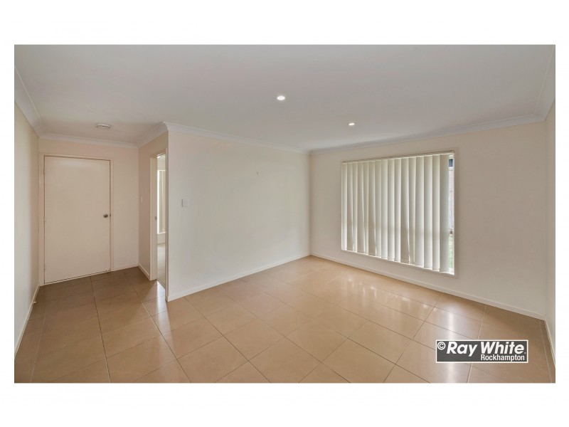 15 Tawarra Crescent, Gracemere QLD 4702