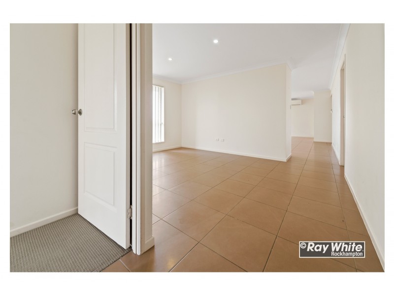 15 Tawarra Crescent, Gracemere QLD 4702