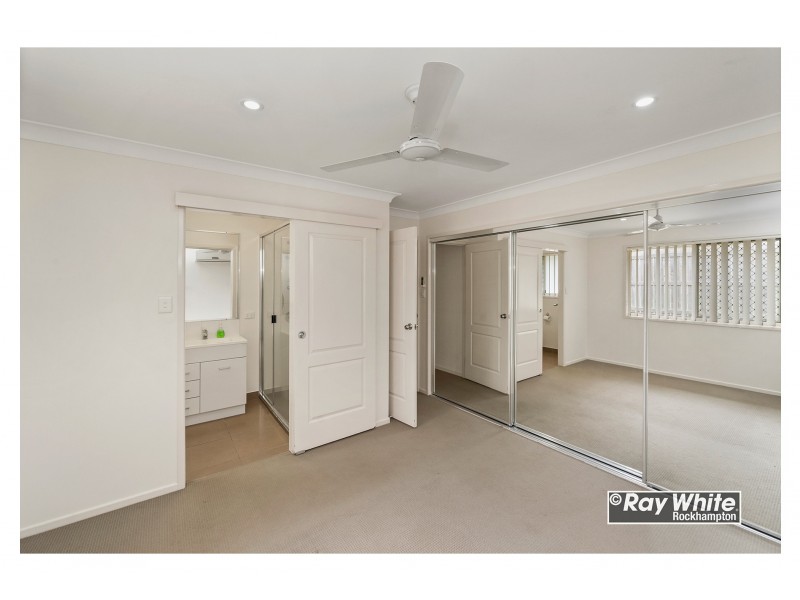 15 Tawarra Crescent, Gracemere QLD 4702