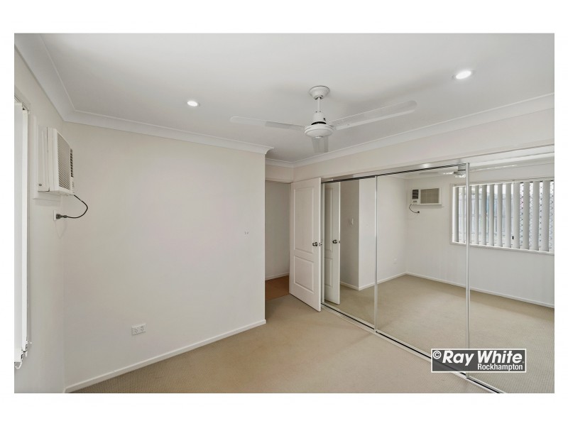 15 Tawarra Crescent, Gracemere QLD 4702