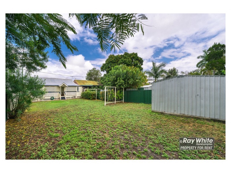 12 Weinholt Street, Allenstown QLD 4700