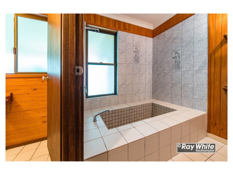 86 Bunya Road, Rockyview QLD 4701