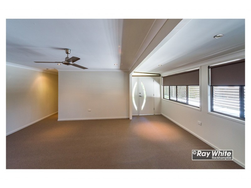 24 Roderkirchen Street, Kawana QLD 4701