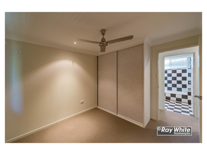 24 Roderkirchen Street, Kawana QLD 4701
