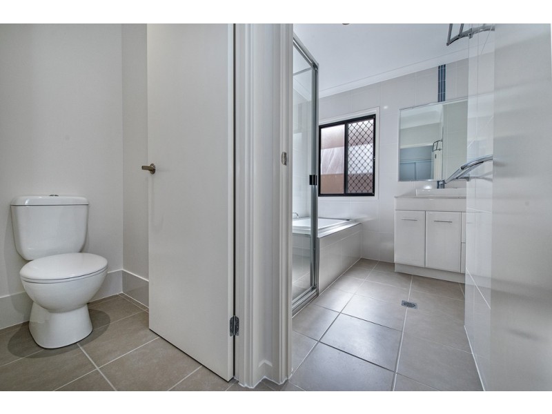 2/12-16 ELPHINSTONE STREET, Berserker QLD 4701