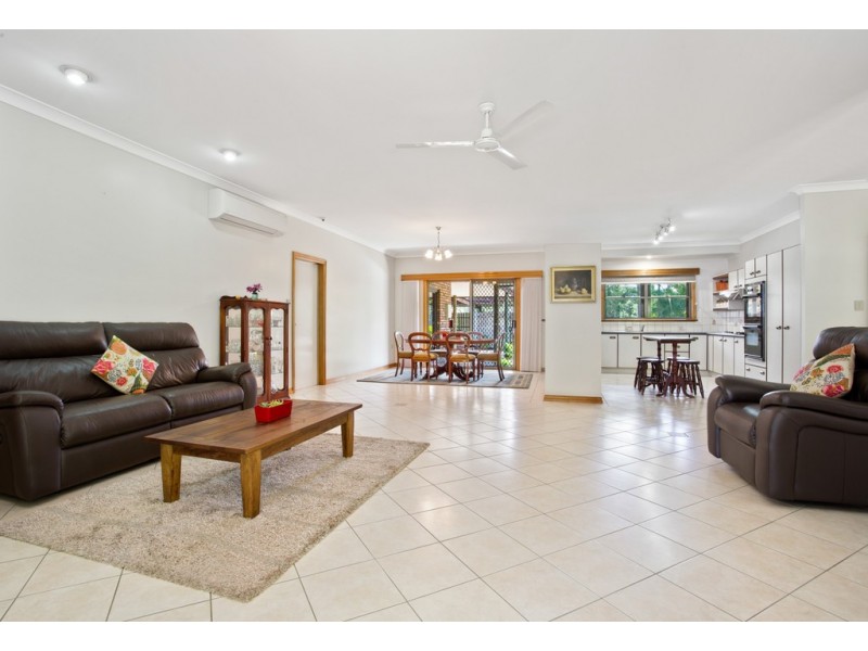 13 Emmerson Drive, Glenlee QLD 4711