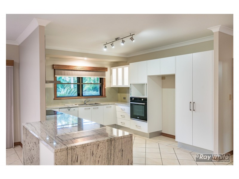 13 Emmerson Drive, Glenlee QLD 4711