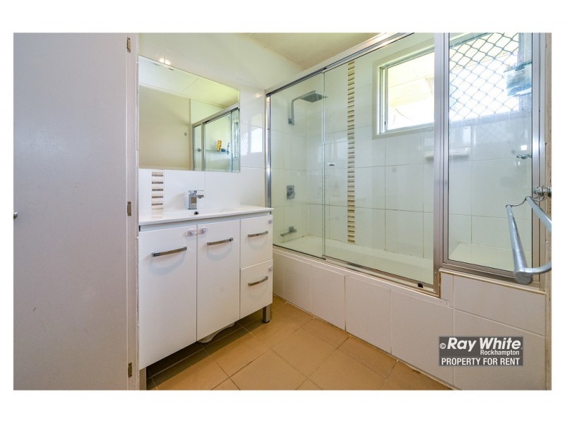 3 Twigg Street, Park Avenue QLD 4701