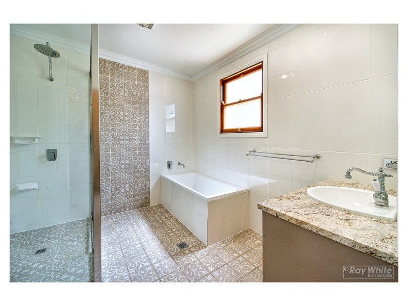 3 Athelstane Street, The Range QLD 4700