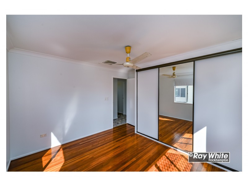 284 Pattemore Street, Kawana QLD 4701