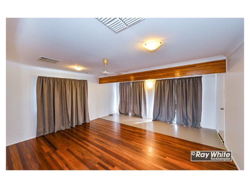 284 Pattemore Street, Kawana QLD 4701