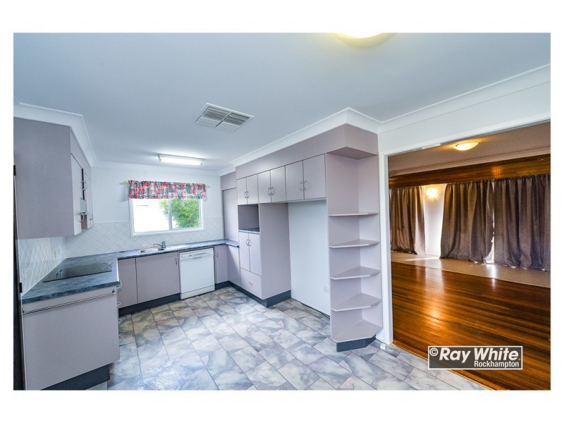 284 Pattemore Street, Kawana QLD 4701