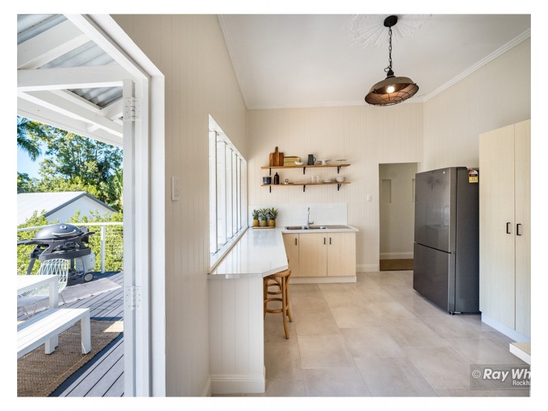 36 Separation Street, Allenstown QLD 4700