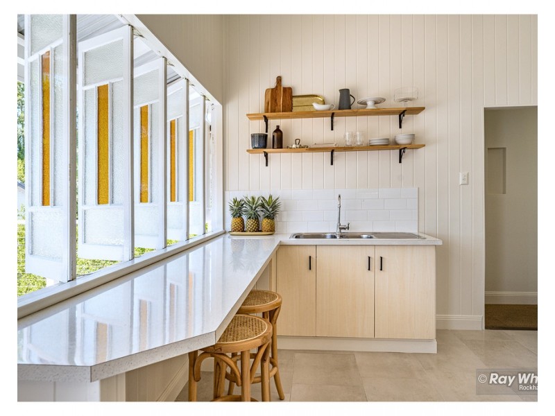 36 Separation Street, Allenstown QLD 4700