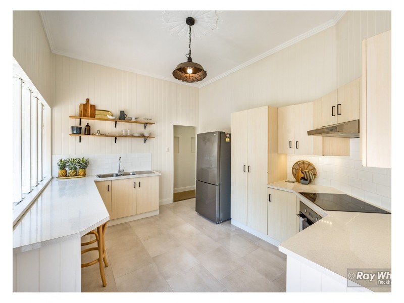 36 Separation Street, Allenstown QLD 4700