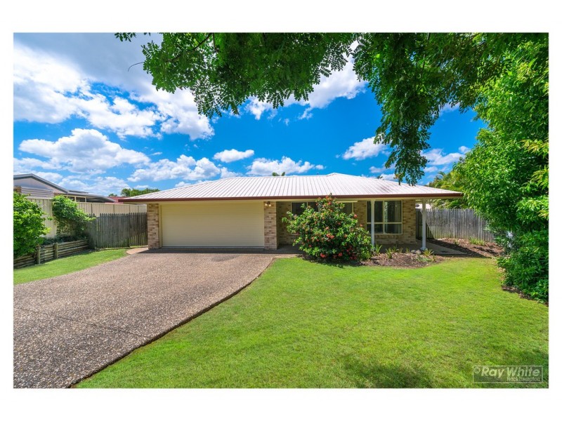 9 Banksia Place, Kawana QLD 4701