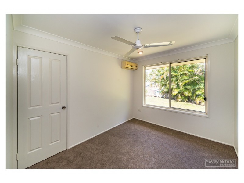 9 Banksia Place, Kawana QLD 4701