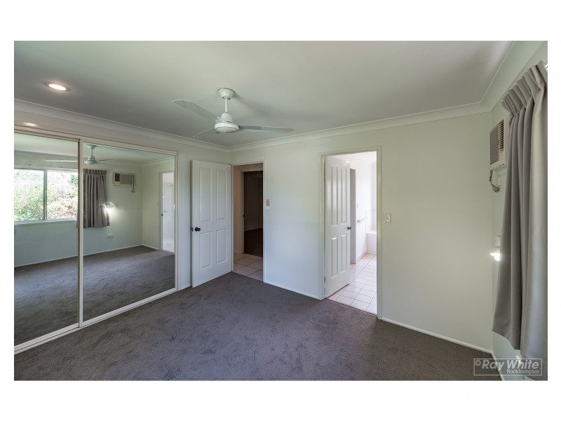 9 Banksia Place, Kawana QLD 4701