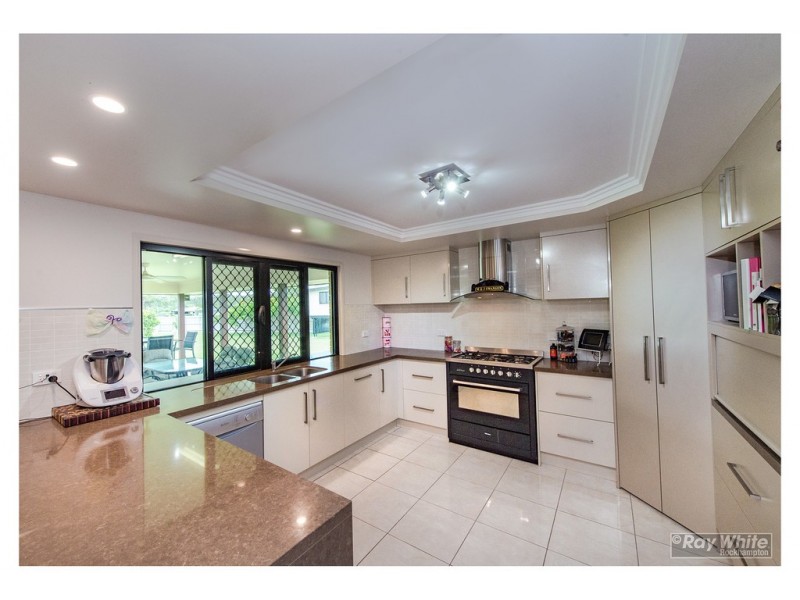 11 Argyle Avenue, Rockyview QLD 4701