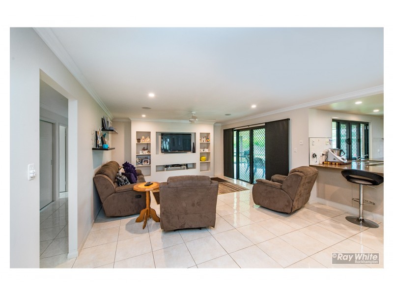 11 Argyle Avenue, Rockyview QLD 4701