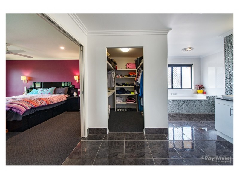 11 Argyle Avenue, Rockyview QLD 4701