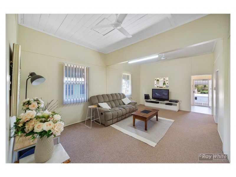 23A Main Street, Park Avenue QLD 4701