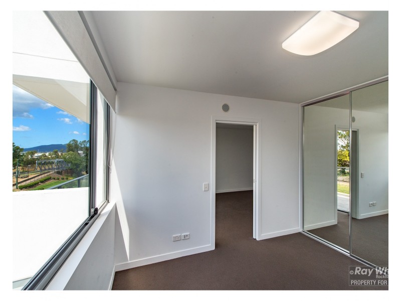 202/2-4 Victoria Parade, Rockhampton City QLD 4700