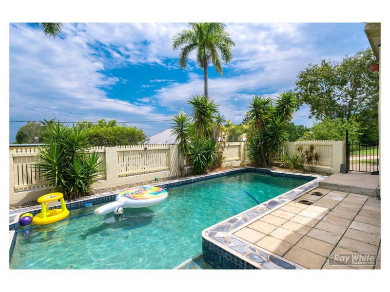 26 Cousins Street, The Range QLD 4700