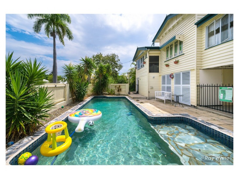 26 Cousins Street, The Range QLD 4700
