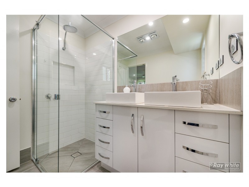 1019 Norman Road, Parkhurst QLD 4702