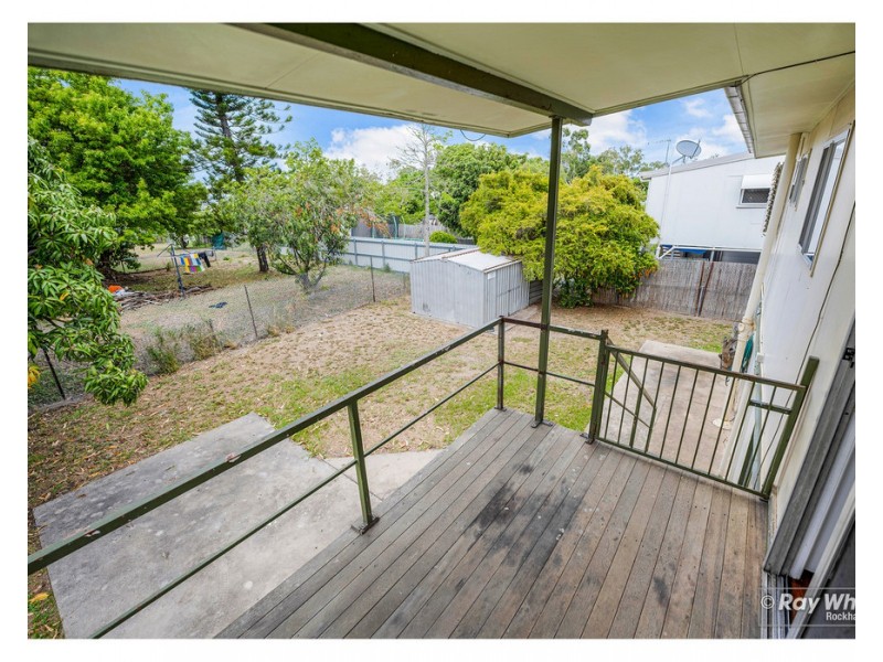 25A Main Street, Park Avenue QLD 4701