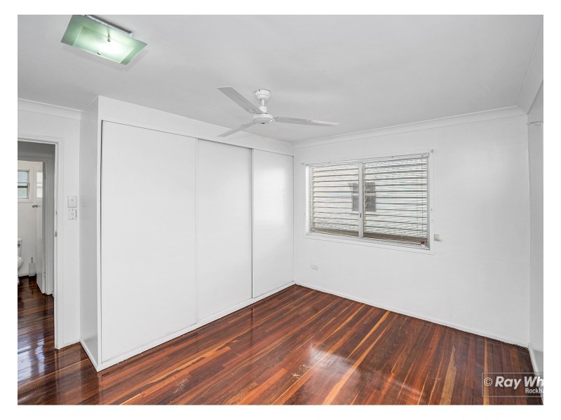 25A Main Street, Park Avenue QLD 4701