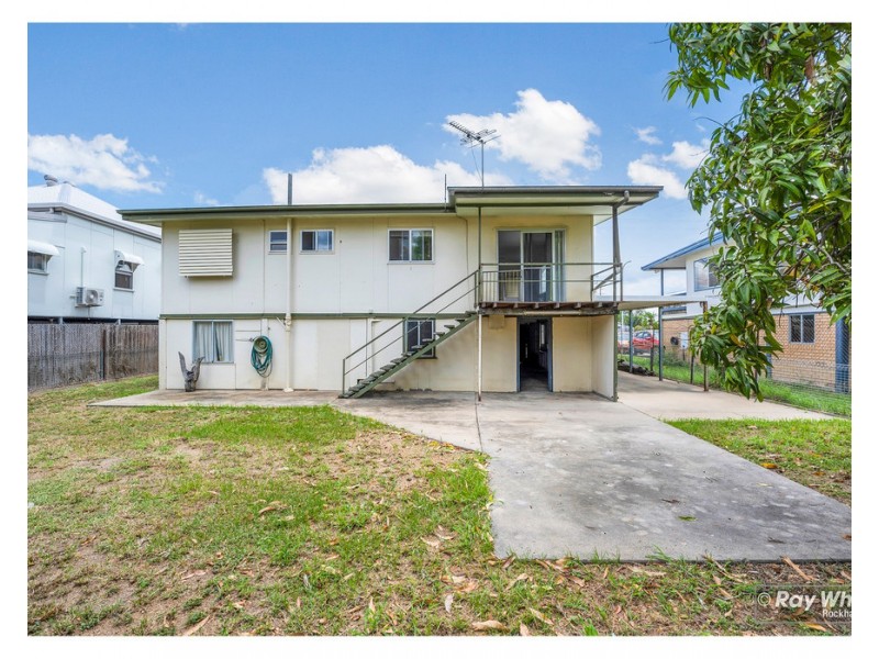 25A Main Street, Park Avenue QLD 4701
