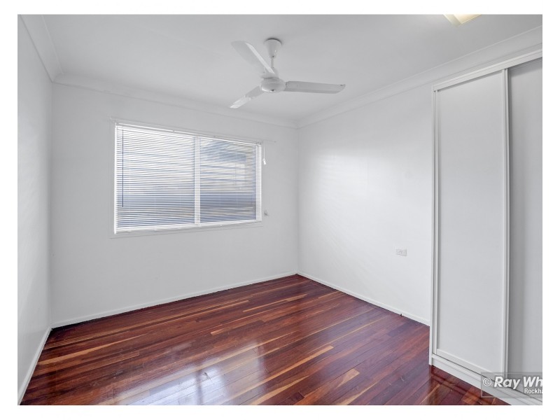 25A Main Street, Park Avenue QLD 4701