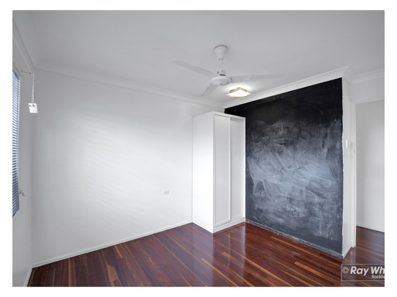 25A Main Street, Park Avenue QLD 4701