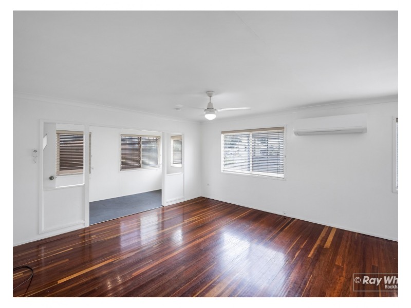 25A Main Street, Park Avenue QLD 4701