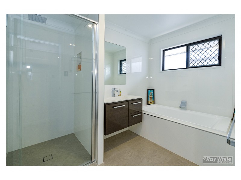 3 Leitrim Court, Parkhurst QLD 4702