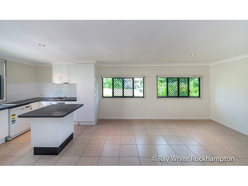 12 Lucas Street, Berserker QLD 4701