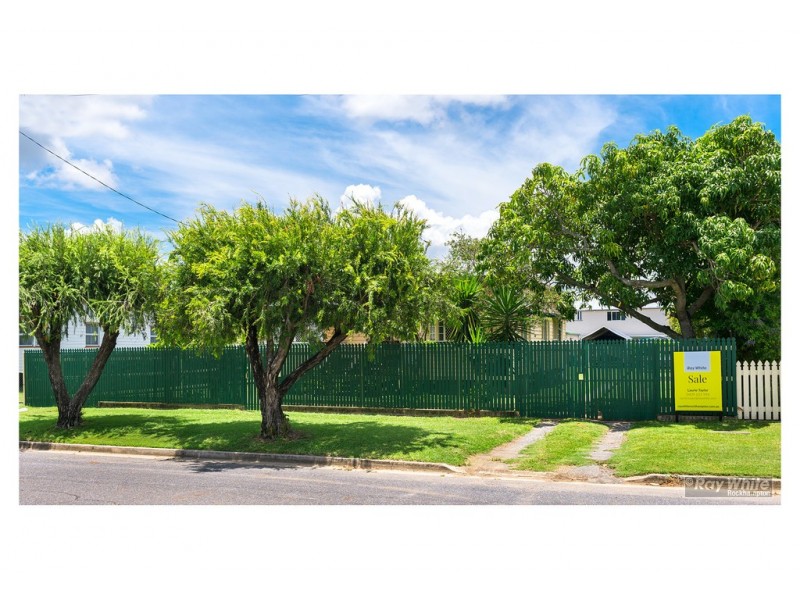 11 Face Street, Park Avenue QLD 4701