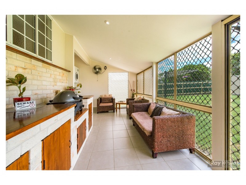 11 Face Street, Park Avenue QLD 4701