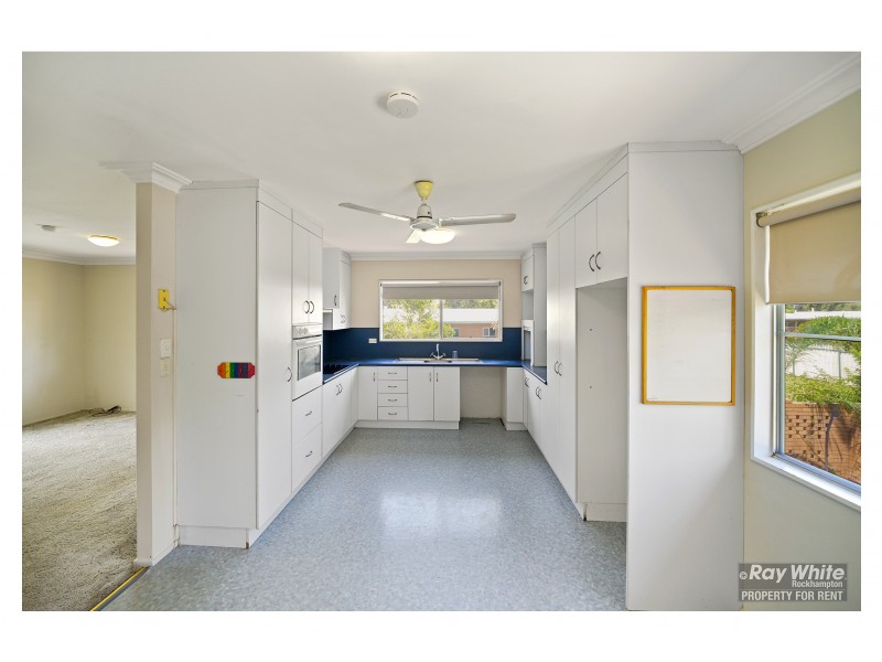 3 Mortensen Street, Park Avenue QLD 4701